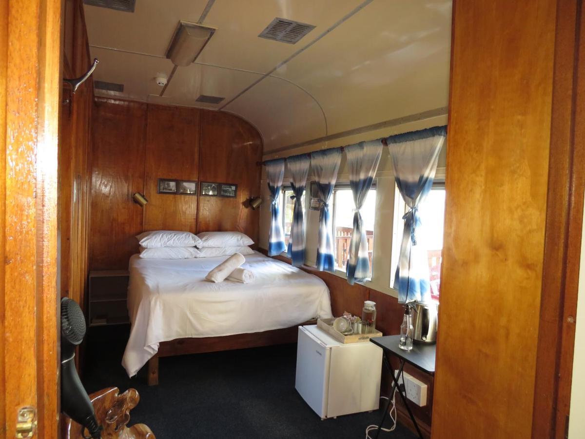 Santos Express Hostel Mosselbaai Buitenkant foto