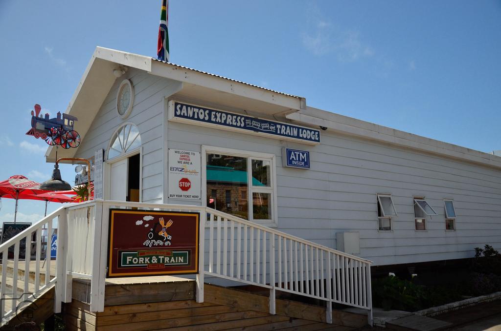 Santos Express Hostel Mosselbaai Buitenkant foto