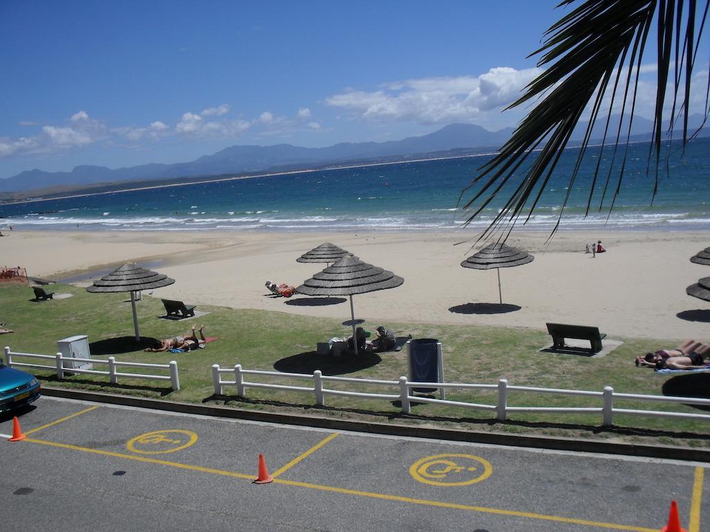 Santos Express Hostel Mosselbaai Buitenkant foto