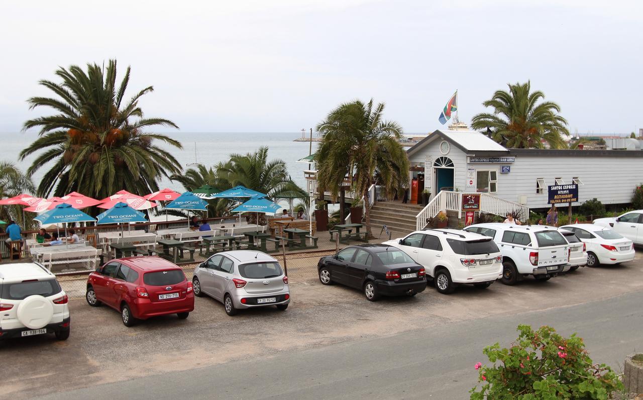 Santos Express Hostel Mosselbaai Buitenkant foto