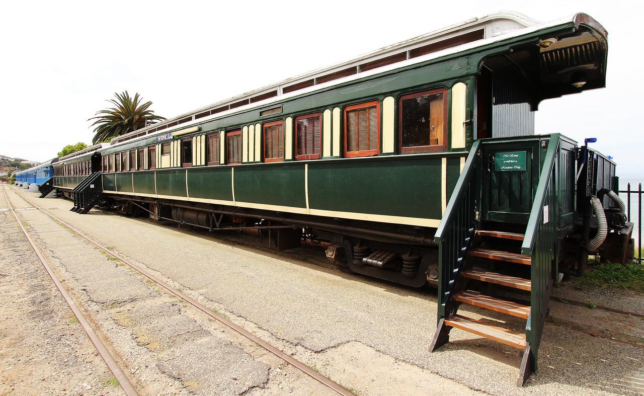Santos Express Hostel Mosselbaai Buitenkant foto